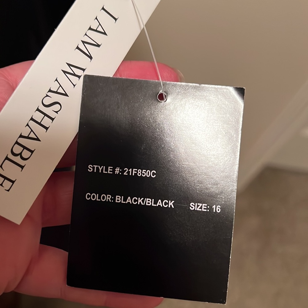 16 BLACK FAUX LEATHER ADDISON DRESS NWT - Picture 3 of 10